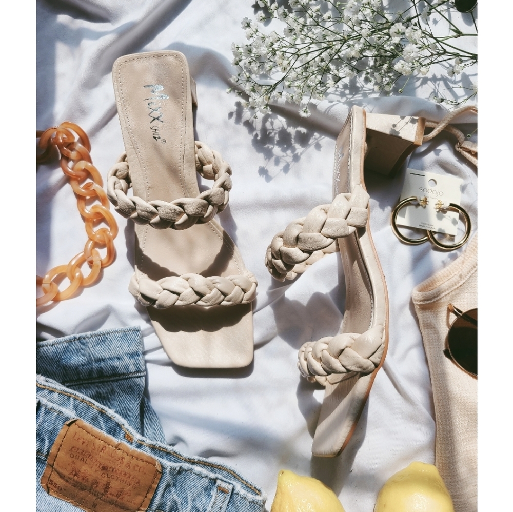🚨//Resort Style Collection// Ivory braided sandal - Picture 5 of 9